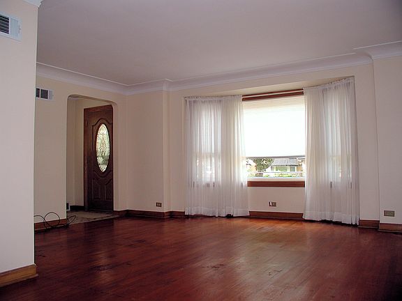 3rd image of 7035 W Henderson St #1