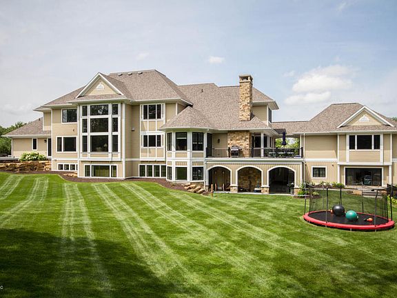 5th image of 5885 Montreux Hills Dr NE