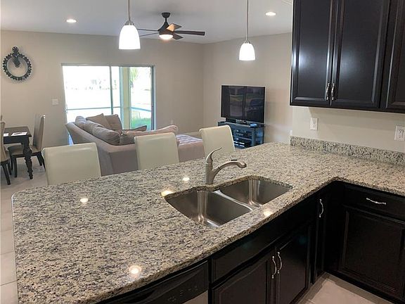 3rd image of 3801 Tilbor Cir