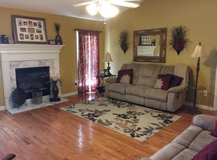165 E Freeman St, Maysville, GA 30558