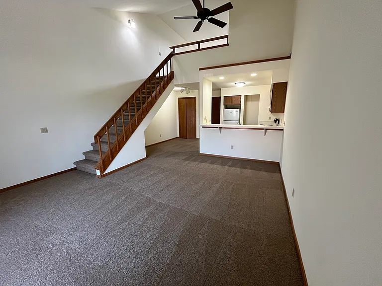 Londonderry Lofts — Photo 40