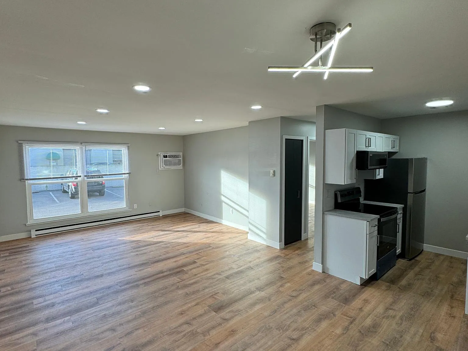 2614 Lovington Dr — Photo 2
