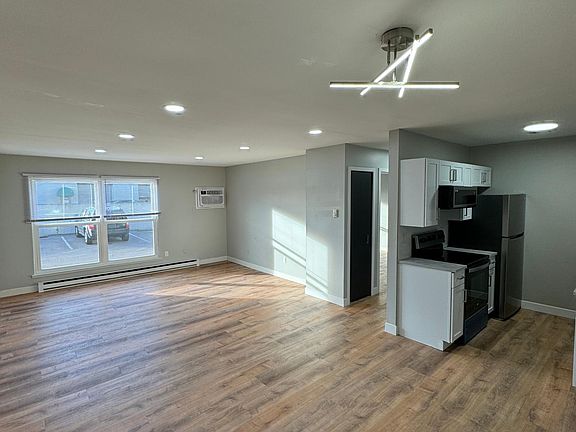 2nd image of 2614 Lovington Dr APT 4