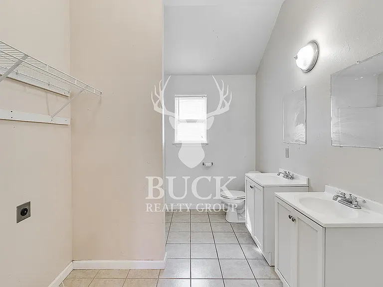 1201 Stansell Dr — Photo 21