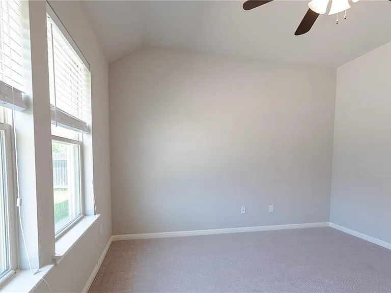 8238 Arezzo Dr — Photo 24