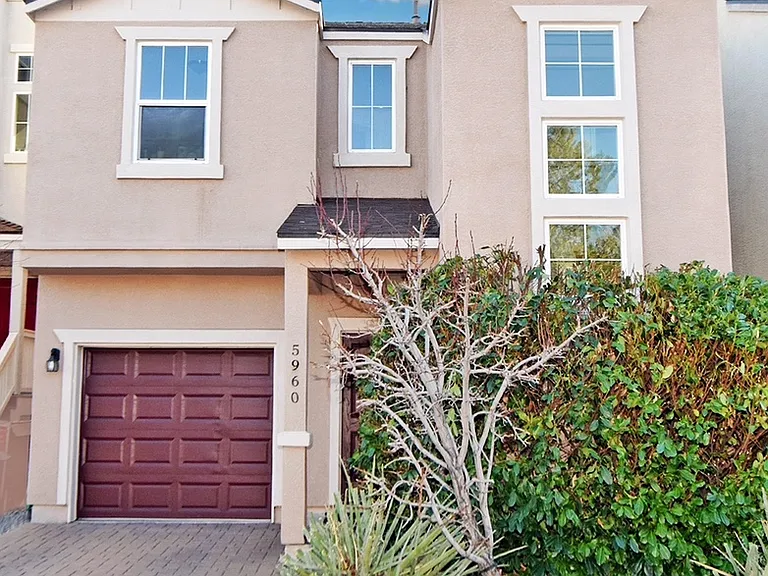 5960 Promontory Dr — Photo 1