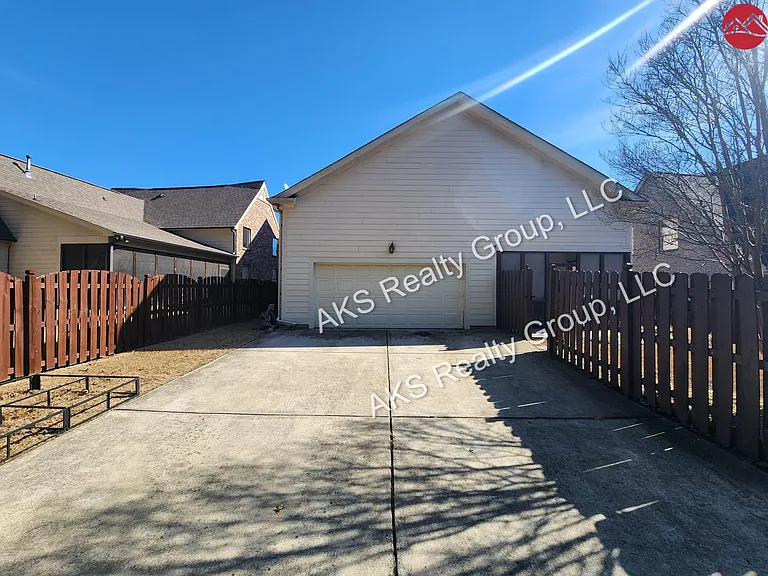 4613 Riverview Dr — Photo 19