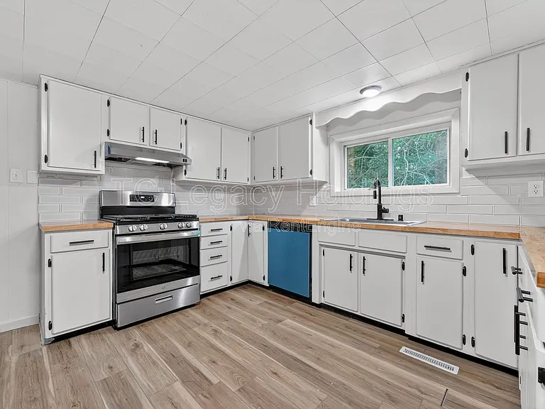 192 Fairmor Dr — Photo 12