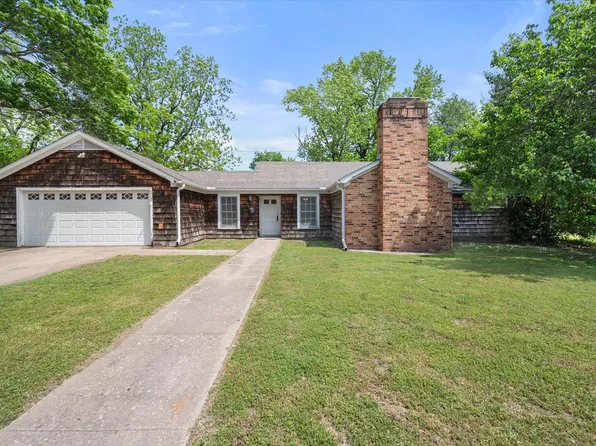 208 Northwood Blvd, Corsicana, TX 75110