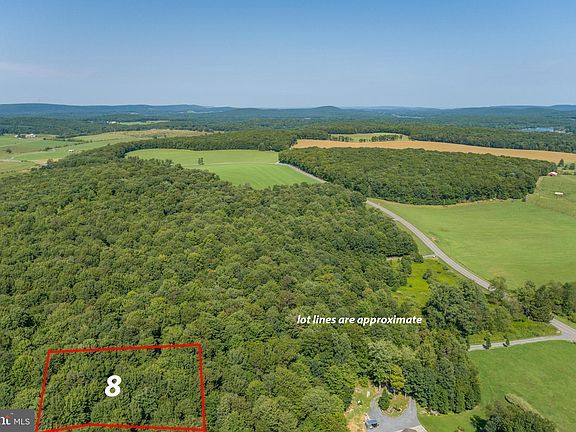 3rd image of 7&8 Bennett Ln