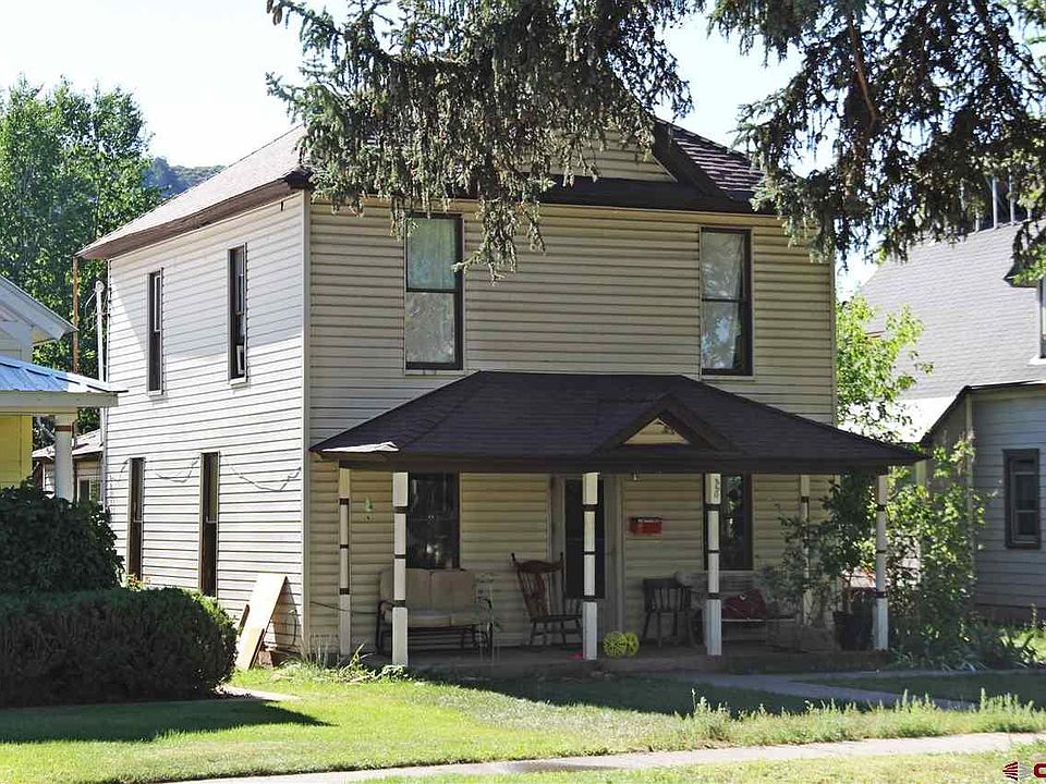 2nd image of 860 E 4th Ave