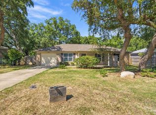 5640 Government Dr, Gulf Breeze, FL 32563