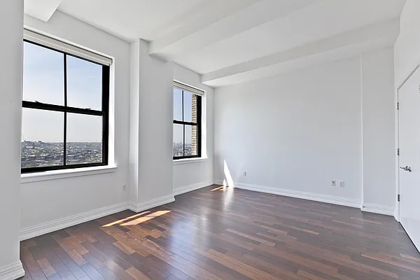 Rented by Evans Real Estate | media 22