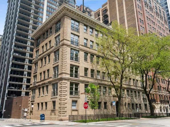 200 E Pearson St APT 6w, Chicago, IL 60611