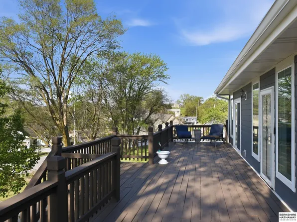 1702 Dunbar Dr, Plattsmouth, NE 68048