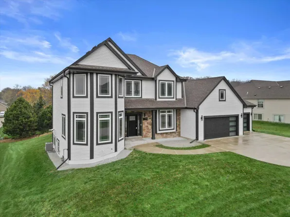 4656 West Devinshire DRIVE, Franklin, WI 53132