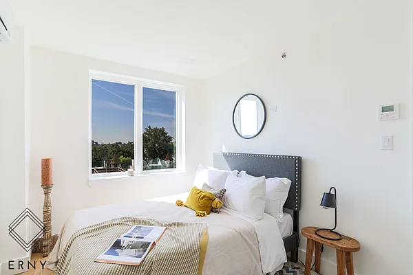 Rented by ERNY LLC | media 59