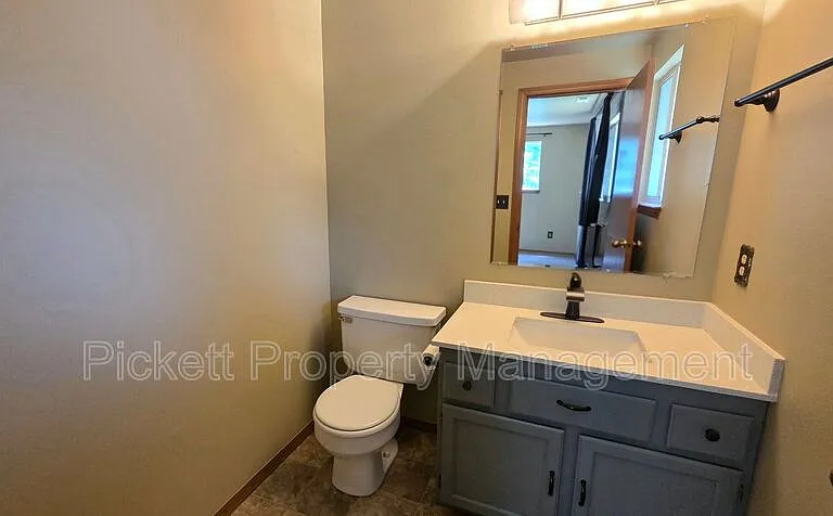 1367 NW Rockford Cir — Photo 28