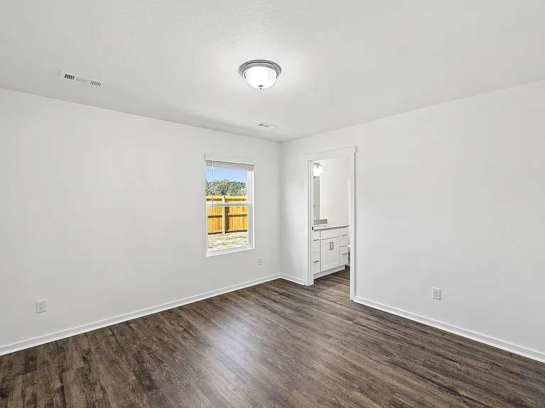 732 Short Leaf Ln — Photo 8