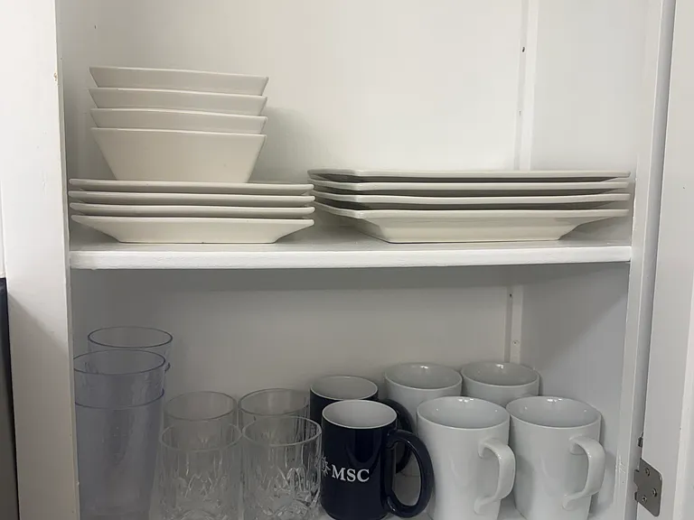 75 Royal Oak Ct #201 — Photo 11