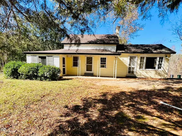 2311 Foster Rd, Yanceyville, NC 27379