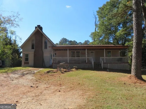 1047 W Memorial Dr, Dallas, GA 30132