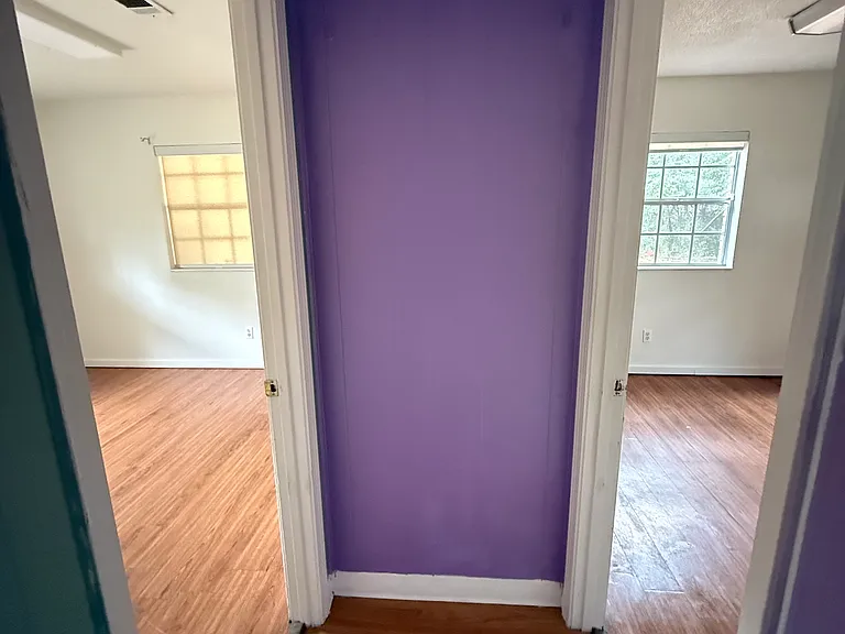 1495 Creighton Rd #B — Photo 2