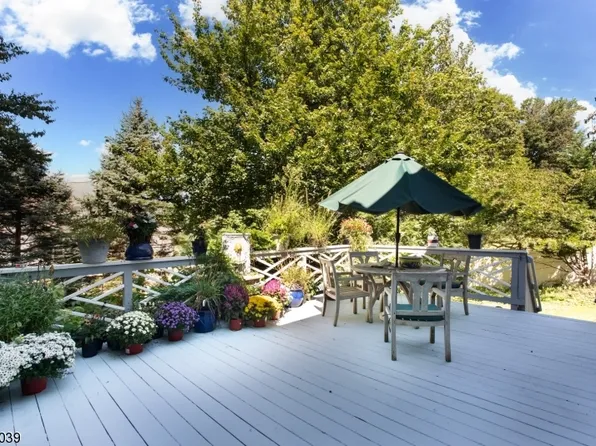 48 Ridge Rd, Green Brook Twp., NJ 08812