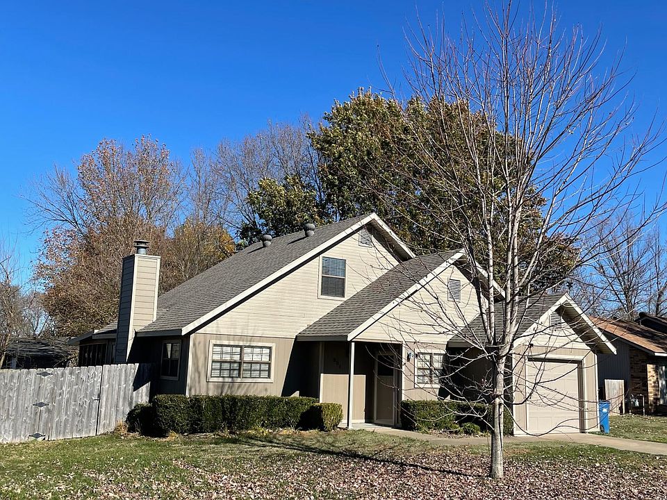 1st image of 301 Jonathan Dr