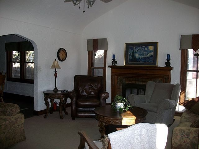 2nd image of 1217 Mary Ellen St