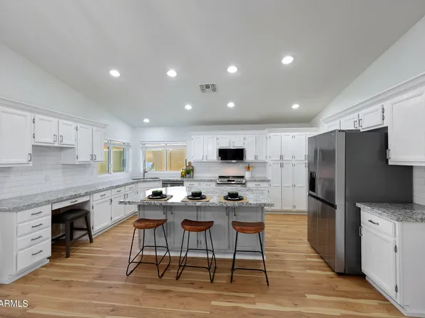 10815 N 55th Drive, Glendale, AZ 85304