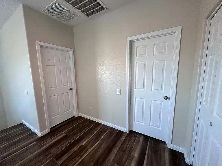 2820 Dowitcher Ave — Photo 11