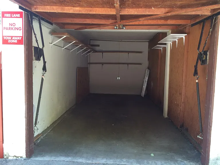 13847 Burbank Blvd #2 — Photo 16