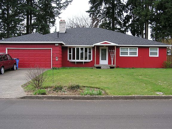 3rd image of 612 SE 103rd Ave