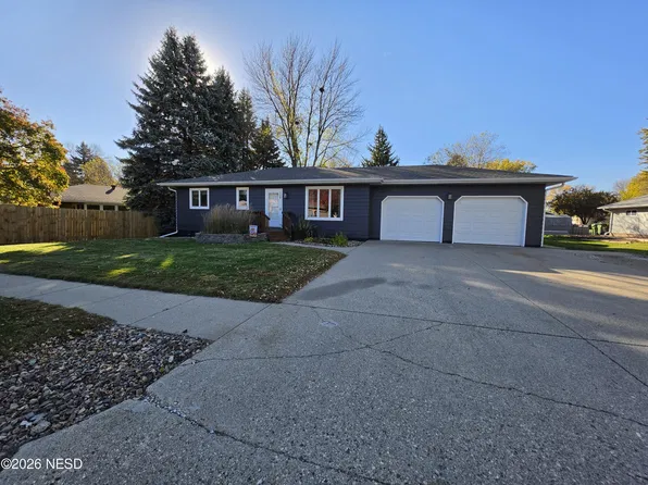 1708 2nd Ave NE, Watertown, SD 57201