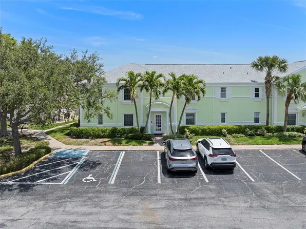 4858 Coquina Key Dr SE APT C, Saint Petersburg, FL 33705