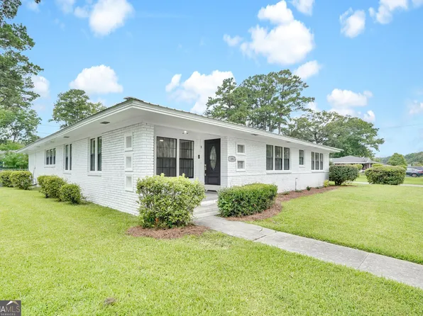 108 Jasper Dr, Garden City, GA 31408