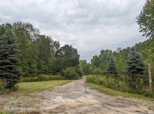 8815 E Garfield Rd, Ashley, MI 48806