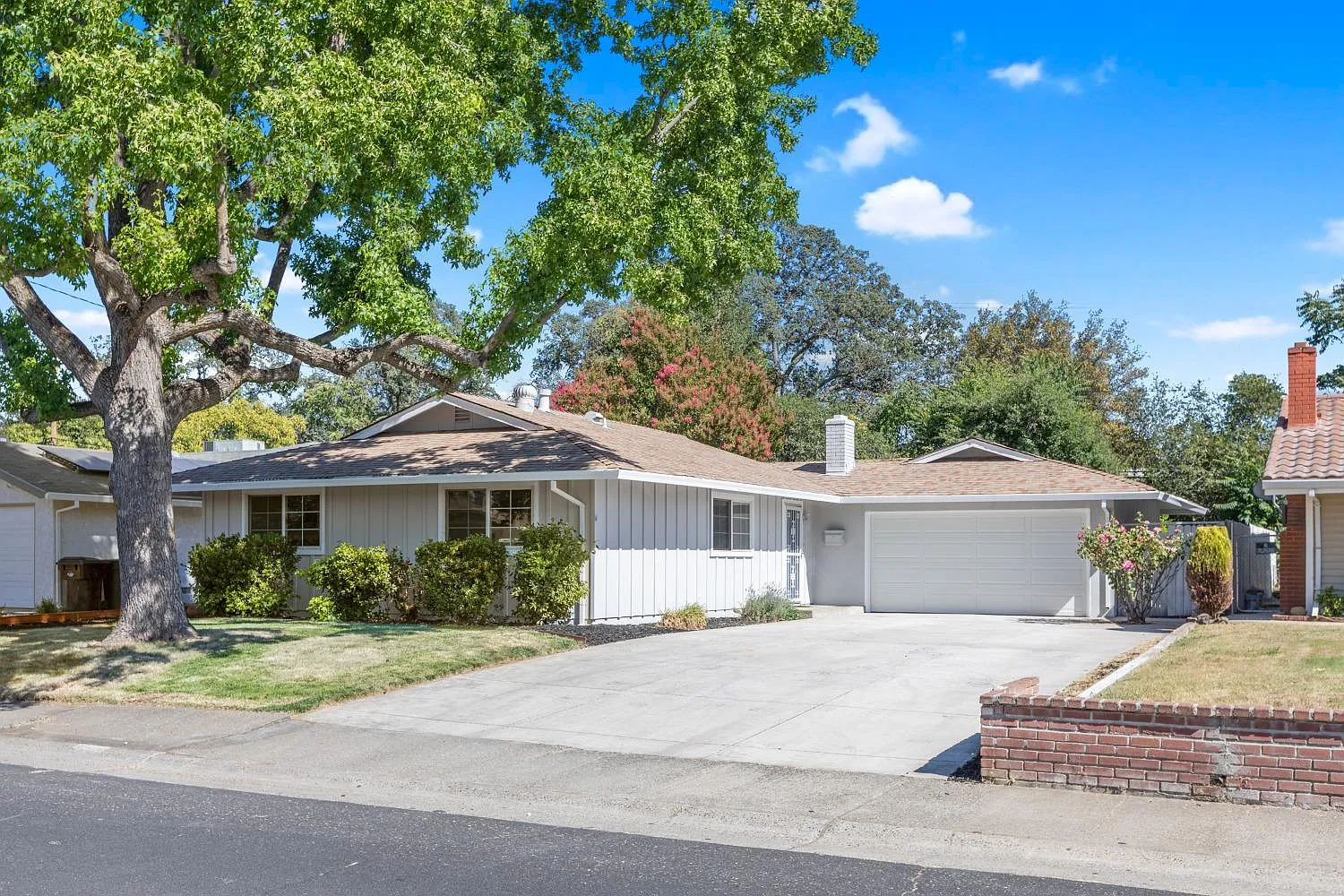 1410 Gregory Way photo 1