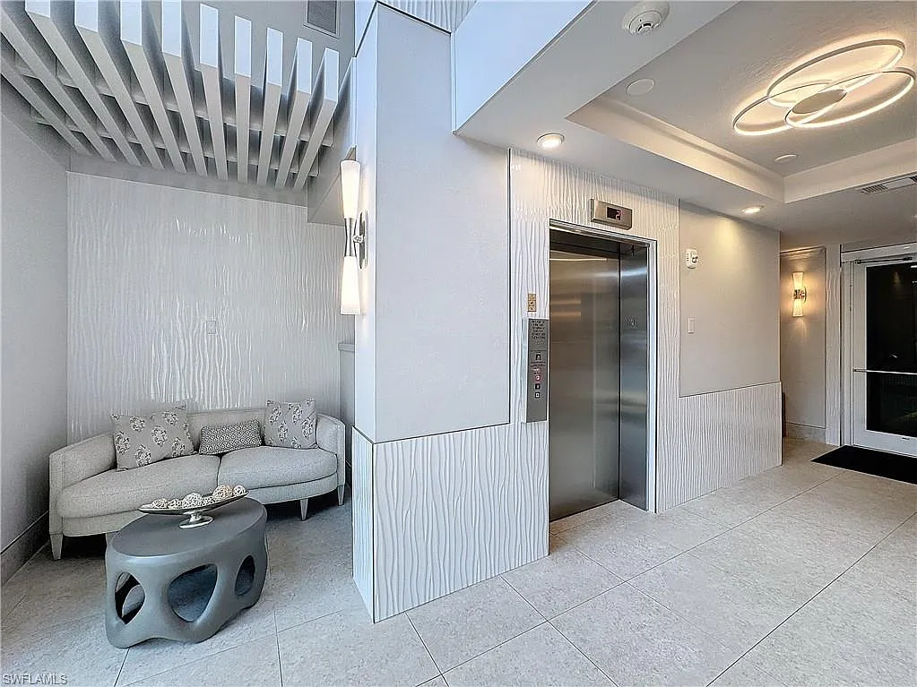 3 bed, 2.0 bath, 1734 sqft, $14,000 — Photo 3