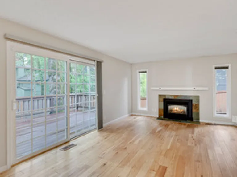 18679 Indian Creek Dr — Photo 22