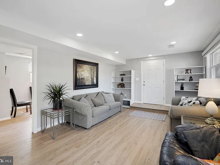 8418 Stonewall Dr — Photo 7