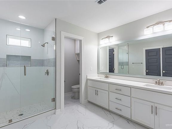 4th image of 4001 S Rodman Ln