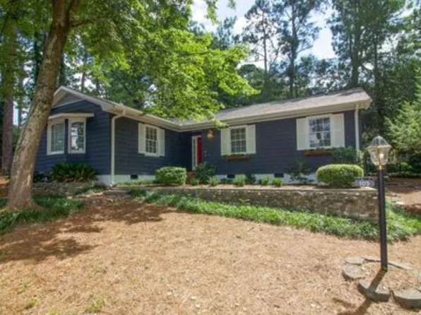 105 S Ridge St, Southern Pines, NC 28387