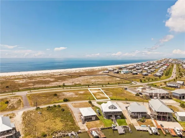 1908 Bienville Blvd #5, Dauphin Island, AL 36528