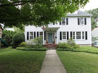 127 Sound Beach Ave, Old Greenwich, CT 06870