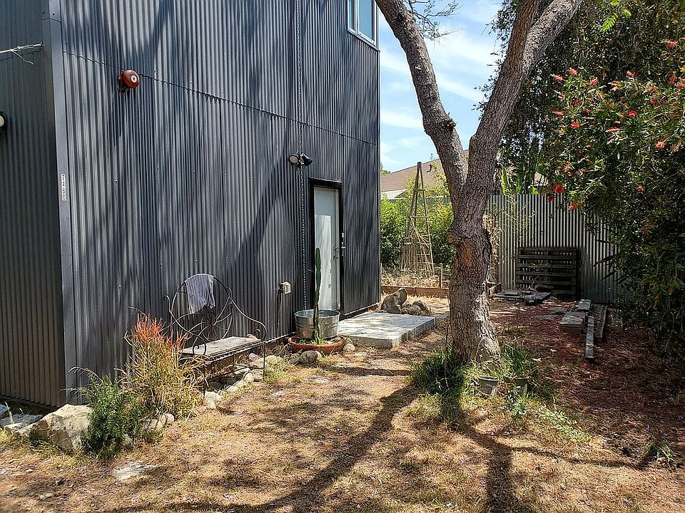 1st image of 5555 W 76th St