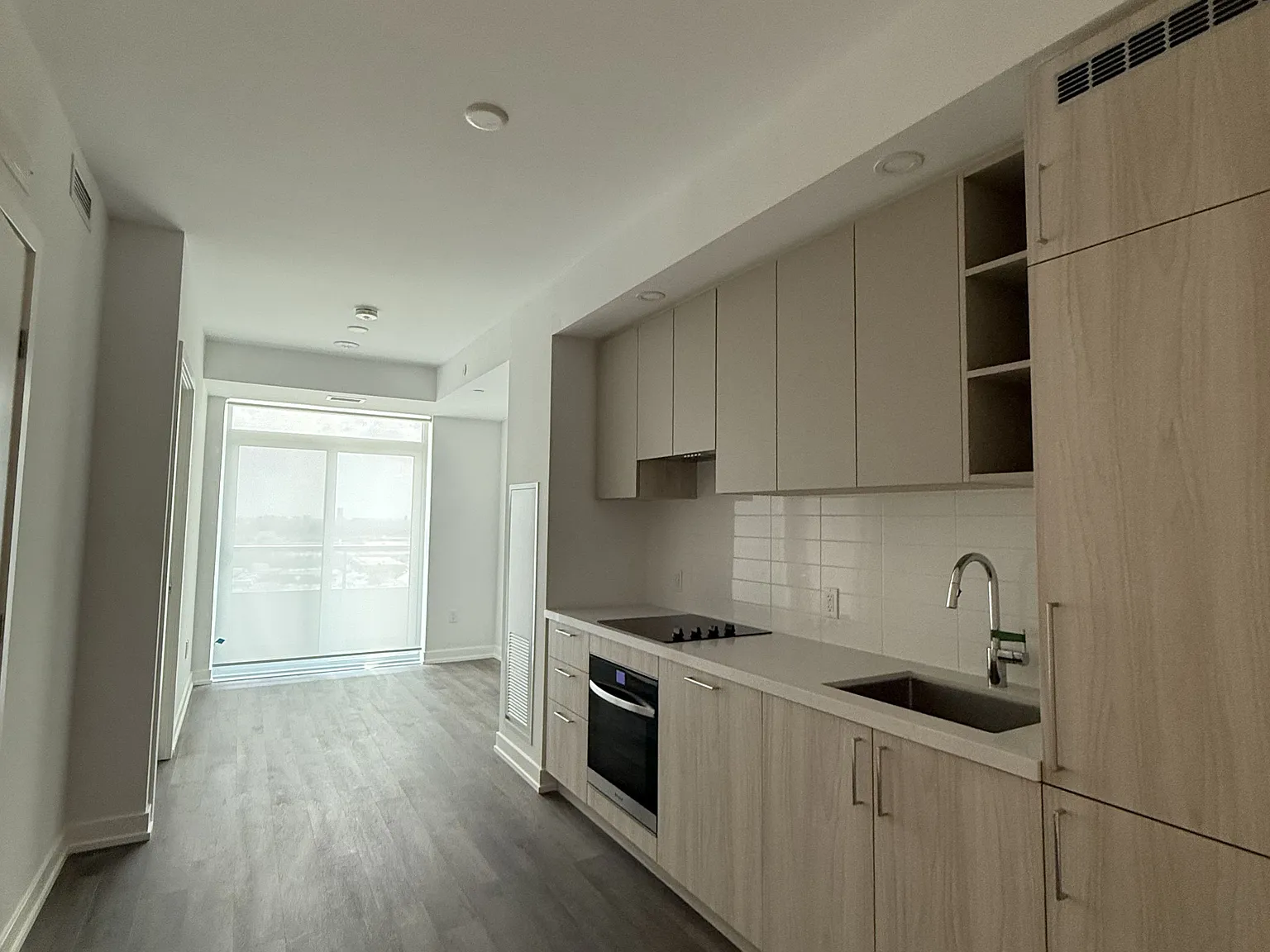 2 bed, $2,700 — Photo 3