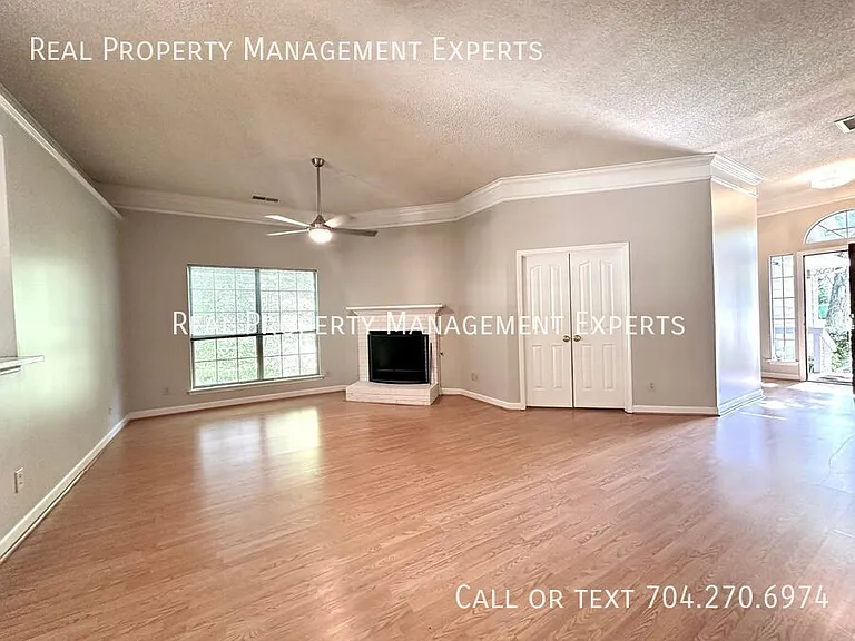 801 Water Wheel Ct — Photo 9