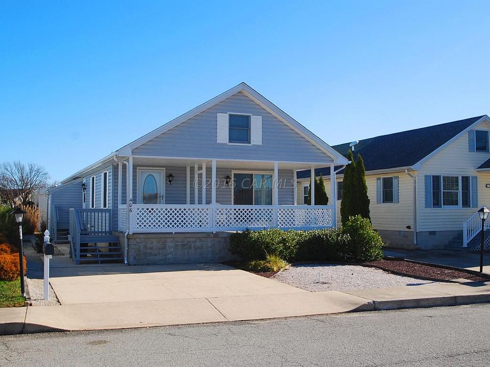 1st image of 406 Sandy Hill Dr
